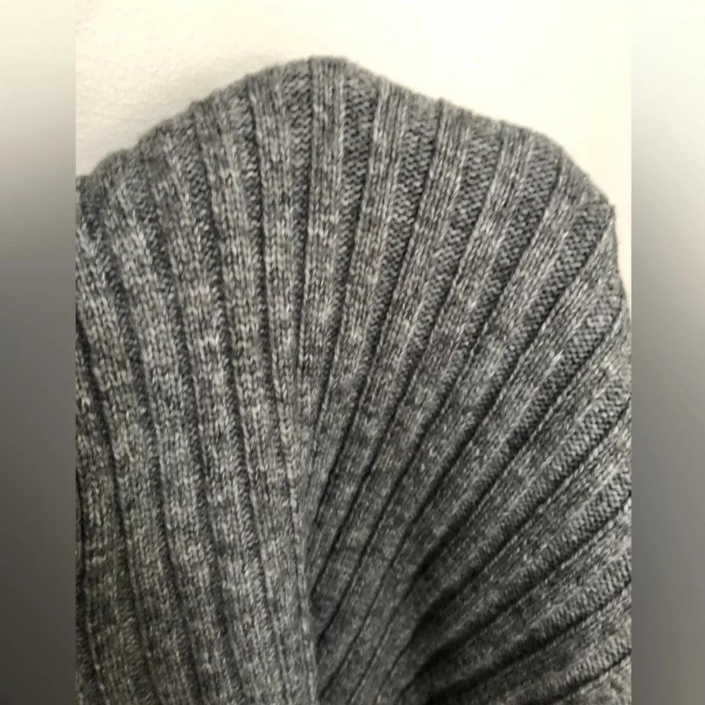 a new day Women’s OSFM Heathered Medium Gray Ribbed Collared Sweater Poncho - Picture 8 of 9